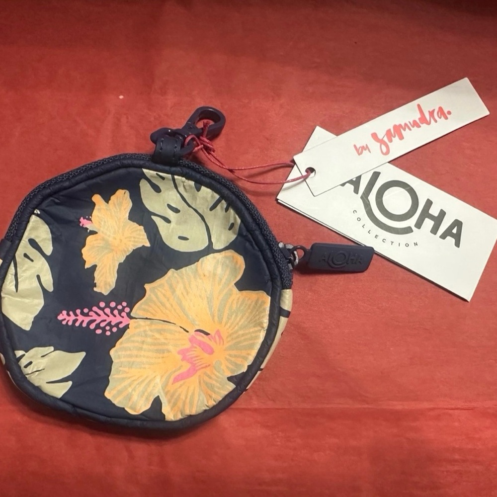 ALOHA Collection Special Edition Cutie Pape'ete Neon Moon/Navy